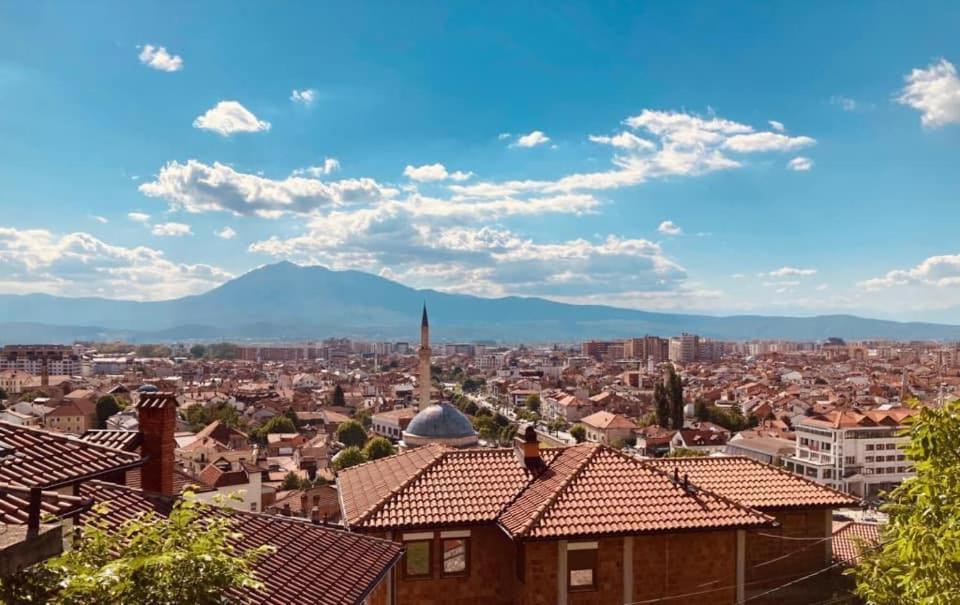 Oda Guesthouse Призрен Екстериор снимка